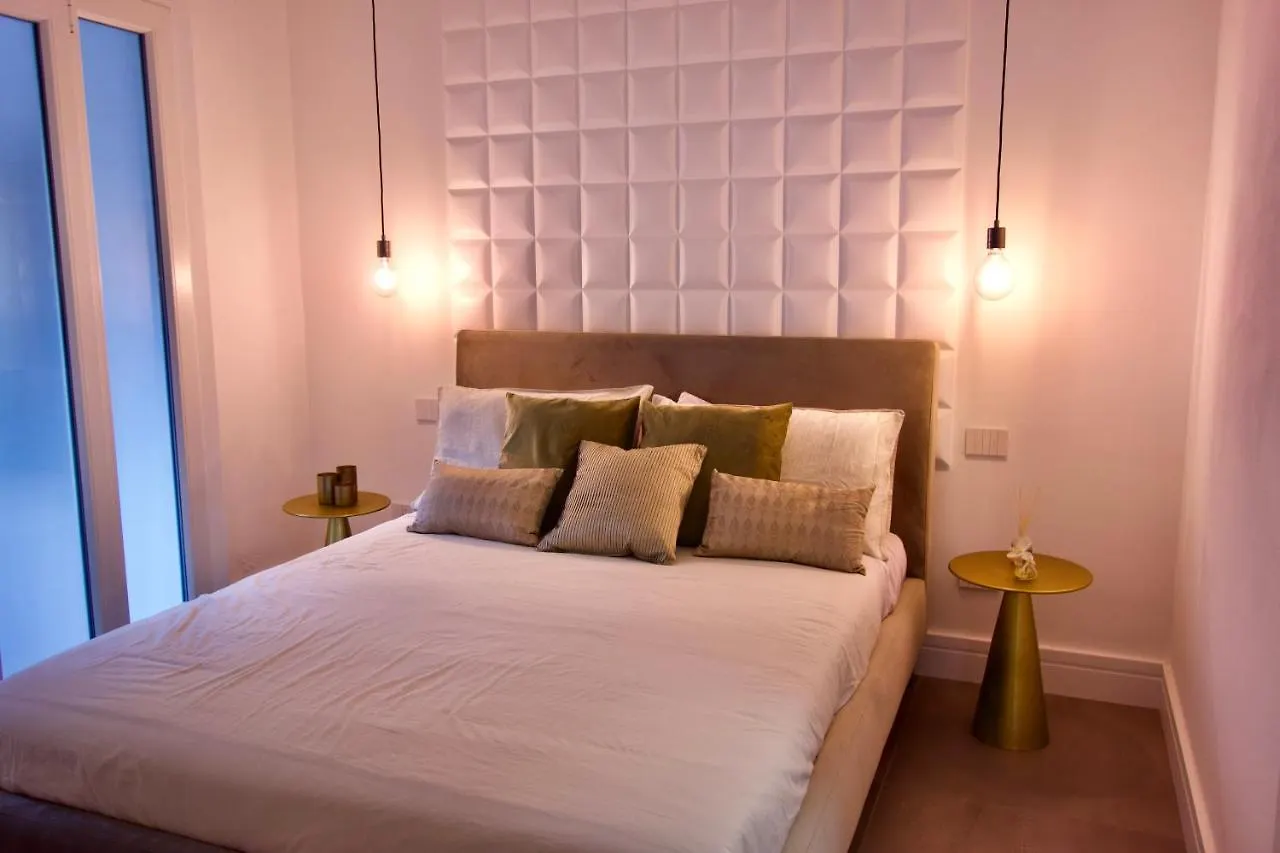 A26 Apartments - Premium Apartment In Naples Italy