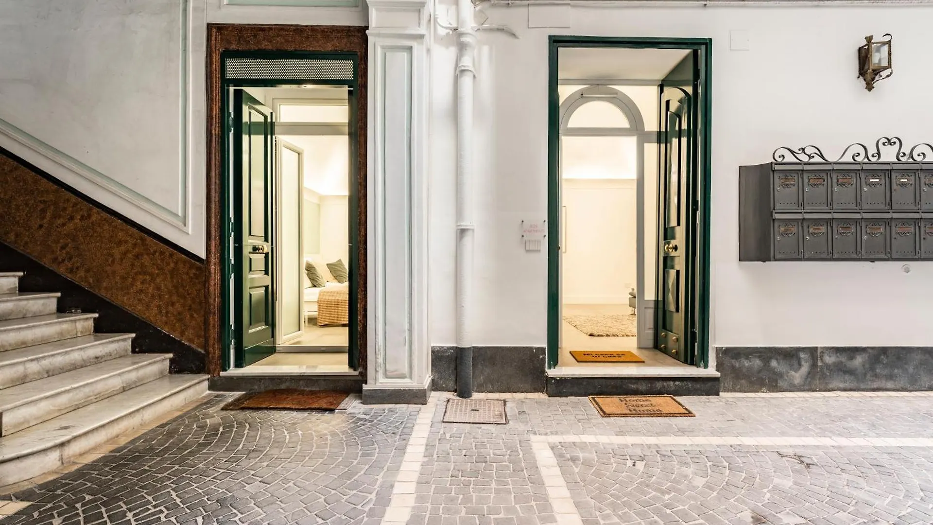 A26 Apartments - Premium Apartment In Naples location